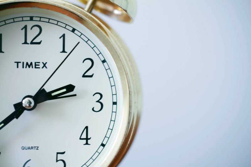 Image: alarm-clock-gold-hands-of-a-clock-1778.jpg